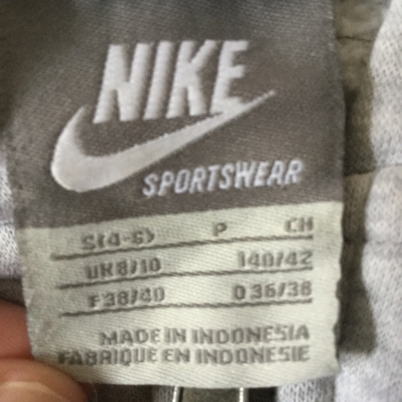 NIKE Hoodie - Picture 3 of 5